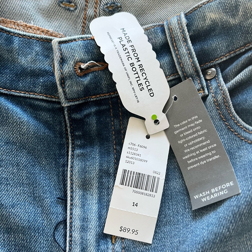 NWT Lane Bryant Body Icon Signature Fit Mid Flare Leg Jeans - Picture 11 of 13